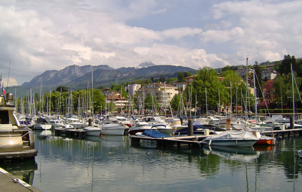 Порт на курорте Эвиан, Франция