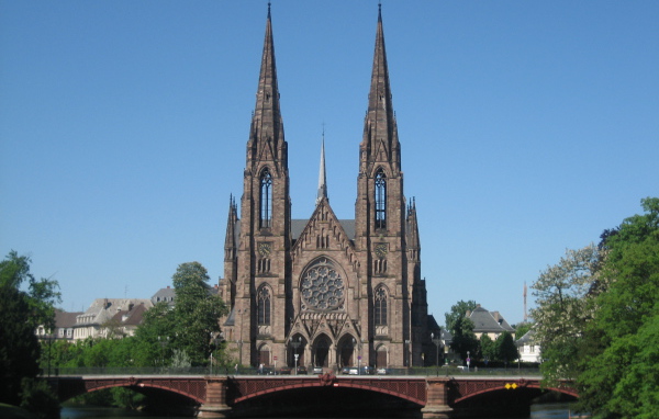 Река в городе Страсбург, Франция