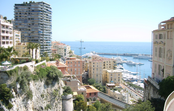 Скалы в Монте-Карло, Франция