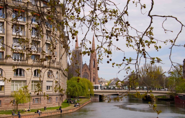 Весна в городе Страсбург, Франция