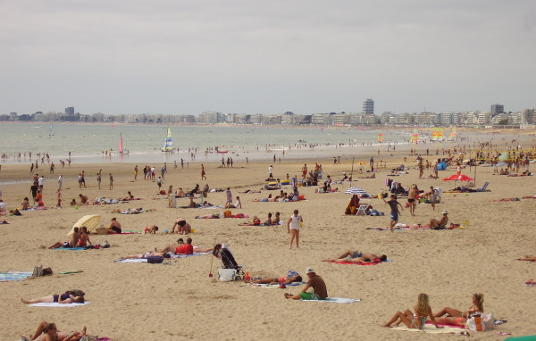 Пляж на курорте Ла Боль, Франция