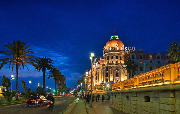 Отель на Лазурном берегу, Франция