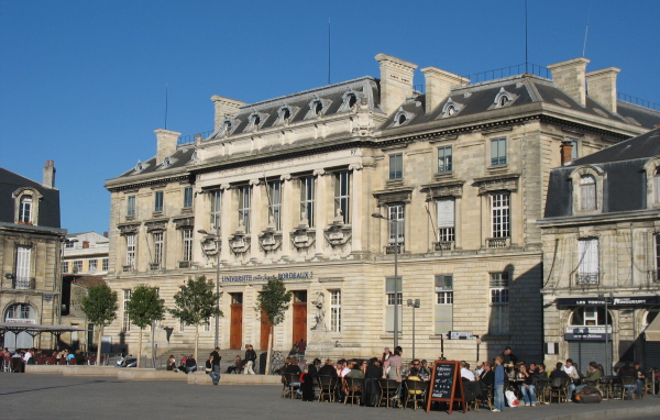 Университет в Бордо, Франция