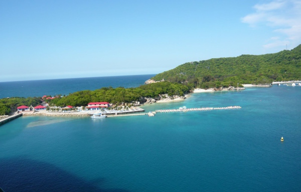 Голубой океан Гаити