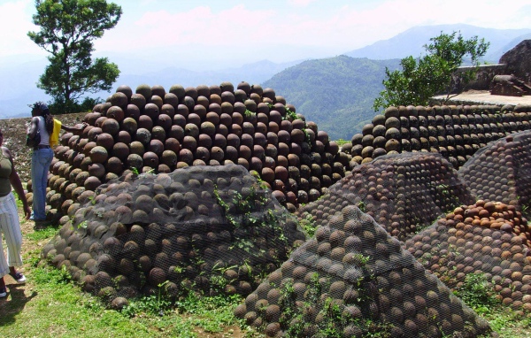 Знаменитая страна Гаити