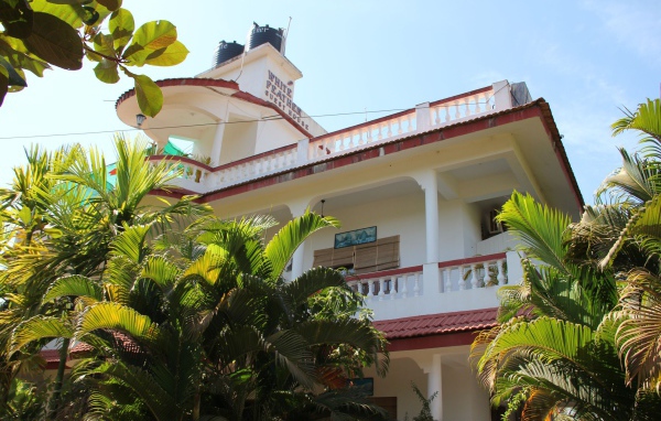 Красивый особняк в Ашвеме