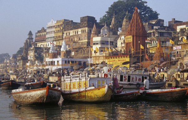 Лодки в городе Варанаси