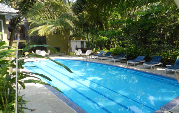 Бассейн в Вагаторе