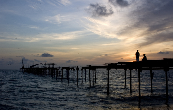 Отдых на пляже в Алапуже