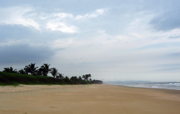 Отдых на пляже в Варке