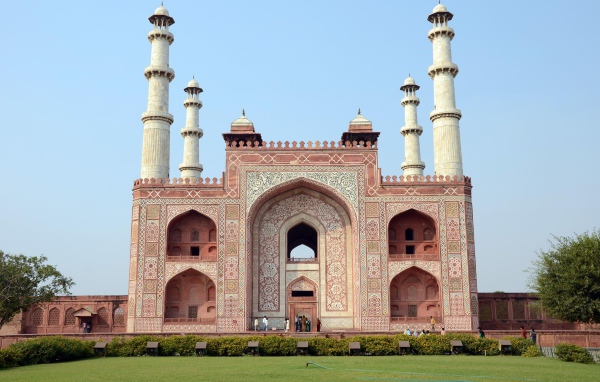 Гробница Акбара в Агре