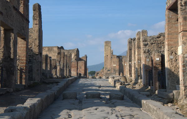 Древняя улица в Помпеях, Италия