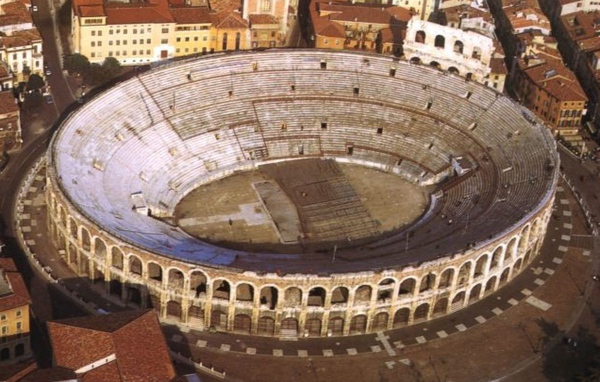 Арена в Вероне, Италия