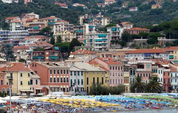 Осенний отдых на курорте Челле Лигуре, Италия