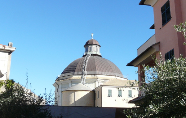 Собор в Лоано, Италия