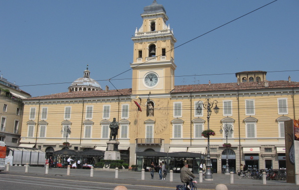 Дворец губернатора в Парме, Италия