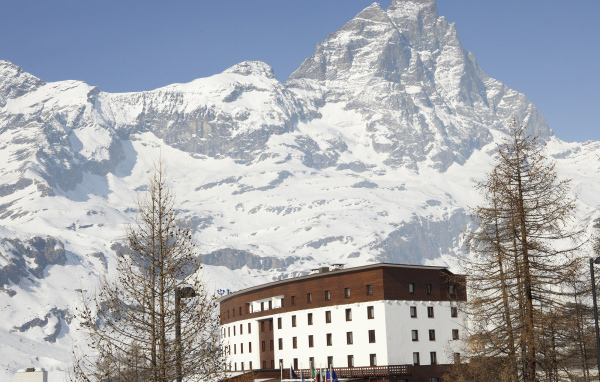 Гостиница на горнолыжном курорте Червиния, Италия