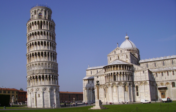Пизанская башня в Пизе, Италия