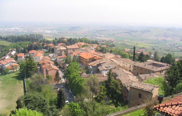 Панорама города на курорте в Монтекатини Терме, Италия