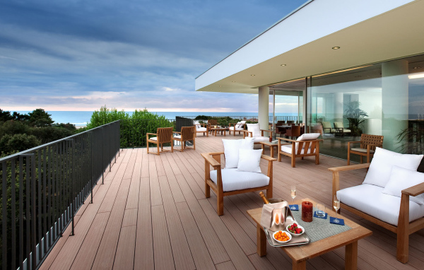 Терраса отеля на курорте Форте дей Марми, Италия