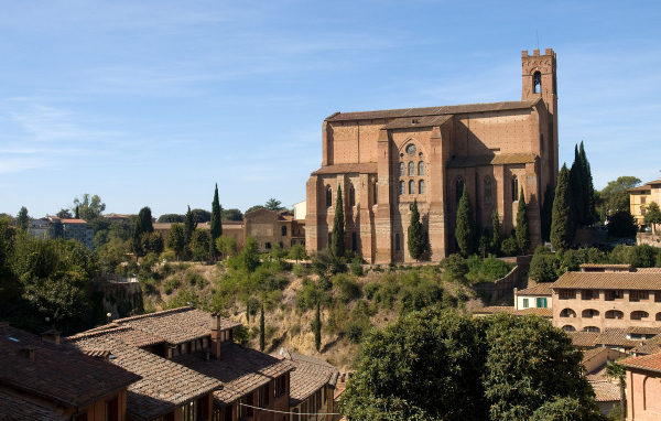 Старинный замок в Сиене, Италия