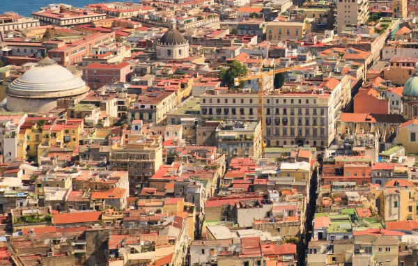 Вид со стены крепости в Неаполе, Италия