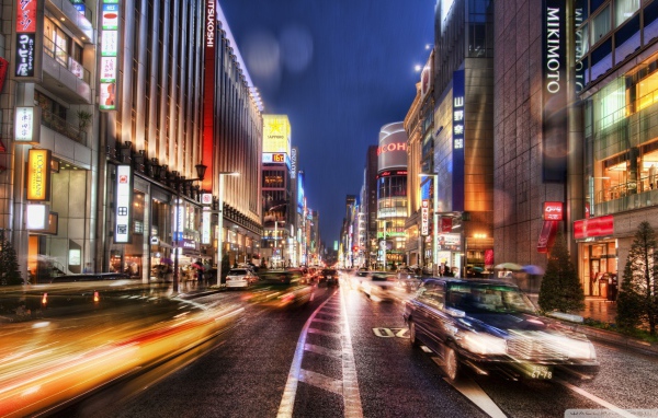 Ночное движение в Токио