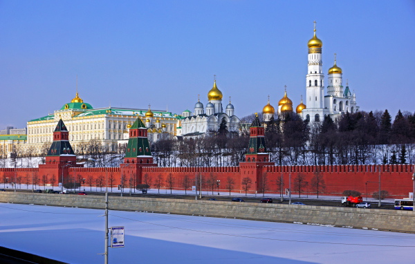 Зимняя река у Кремля