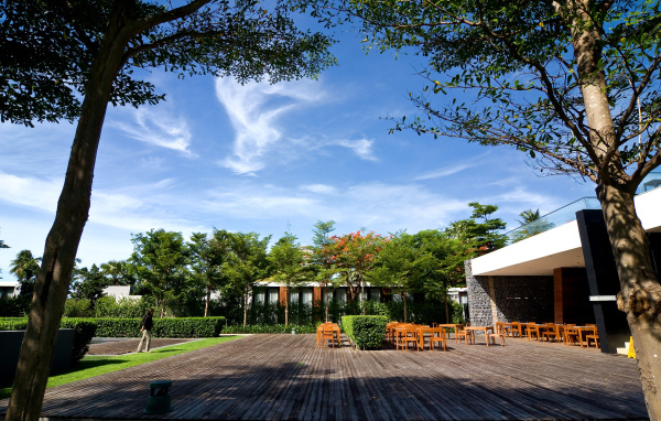 Отель на побережье на курорте Ча Ам, Таиланд