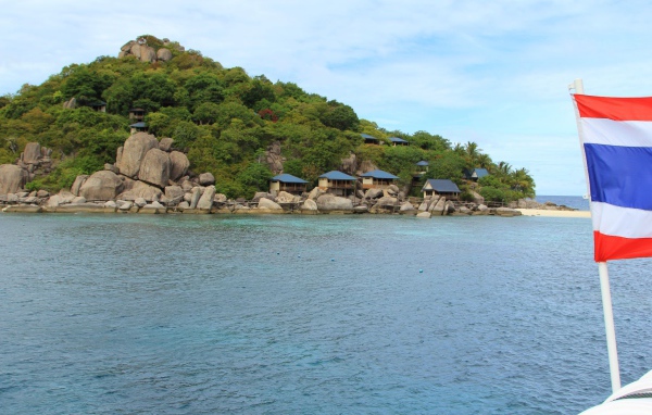 Дома на камнях на острове Тао, Таиланд