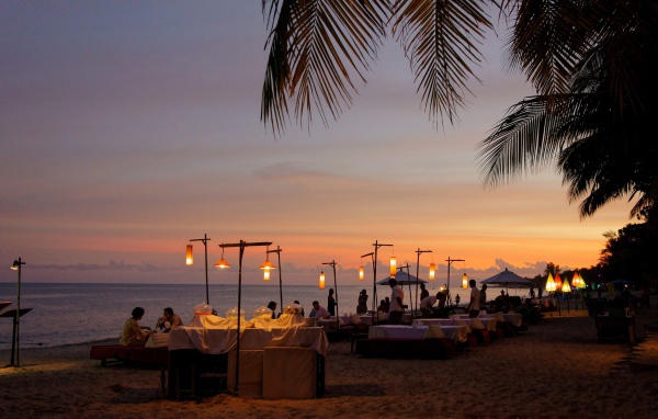 Relax on the beach in Koh Samui, Thailand
