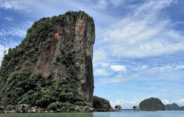 Скала на курорте Краби, Таиланд