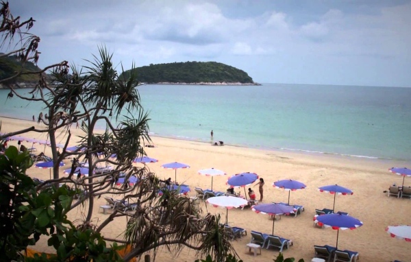 Весенний отдых на пляже на курорте Хуа Хин, Таиланд