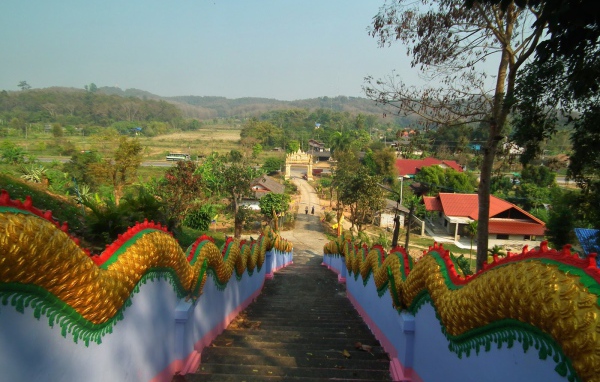 Лестница на курорте Чианг Рай, Таиланд