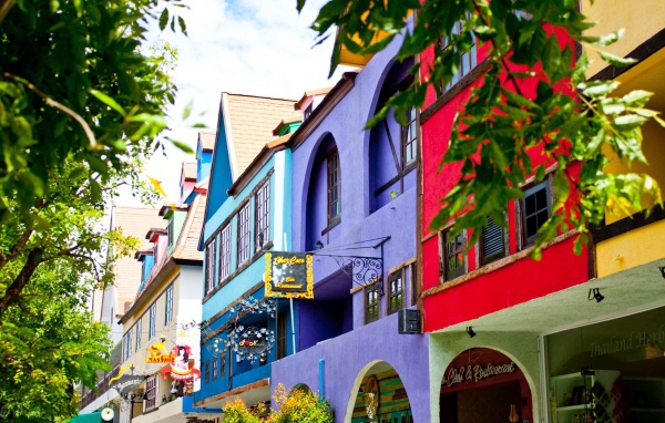 Городские улицы на курорте в Паттайе, Таиланд