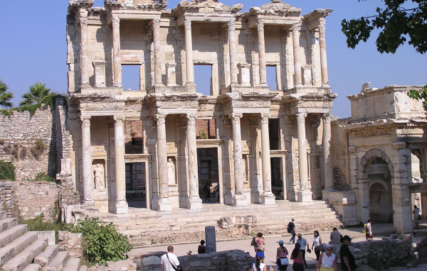 Древний храм в Эфесе, Турция