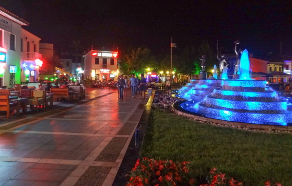 Ночная прогулка по Мармарис, Турция