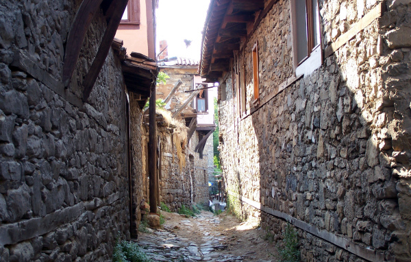 Старинная улочка в Мерсине, Турция