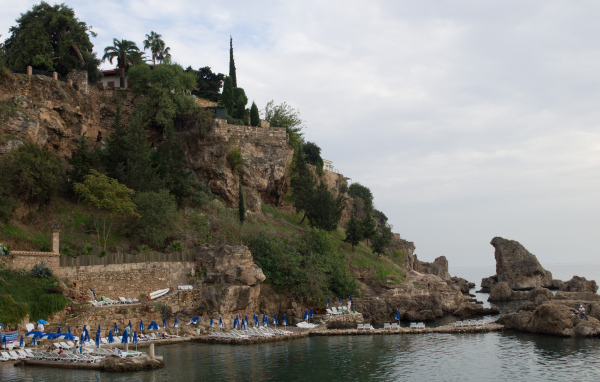 Скала на побережья в Белек, Турция