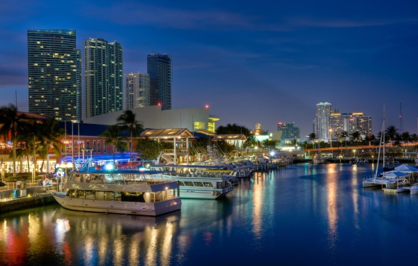 Лодки у причала в Майами