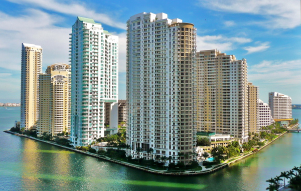 Высотные дома в Майами
