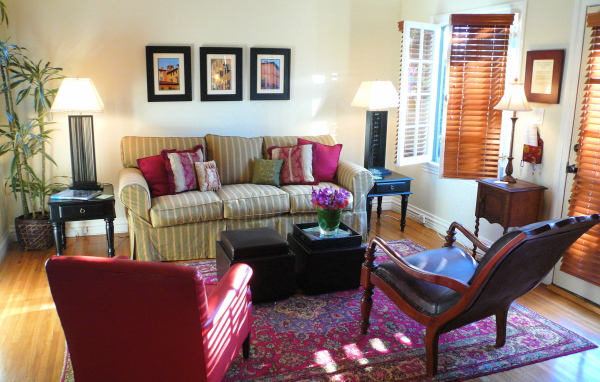 Небольшая уютная гостиная