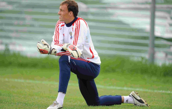 Александр Фильцов вратарь Краснодара на тренировке