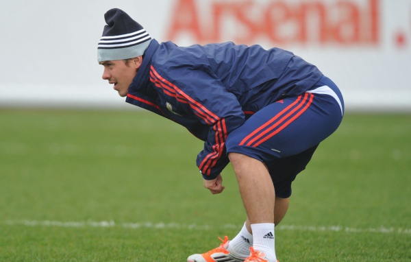 Андрей Ещенко защитник сборной России на разминке