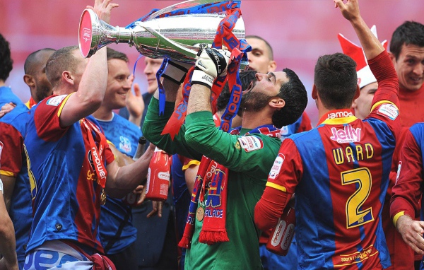 Возлюбленный Футбольный клуб Кристал Пэлас