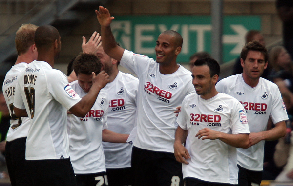 Возлюбленный Футбольный клуб Суонси Сити