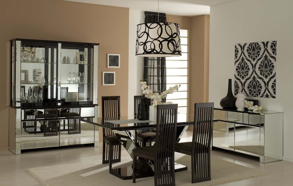 Коричневый цвет столовой