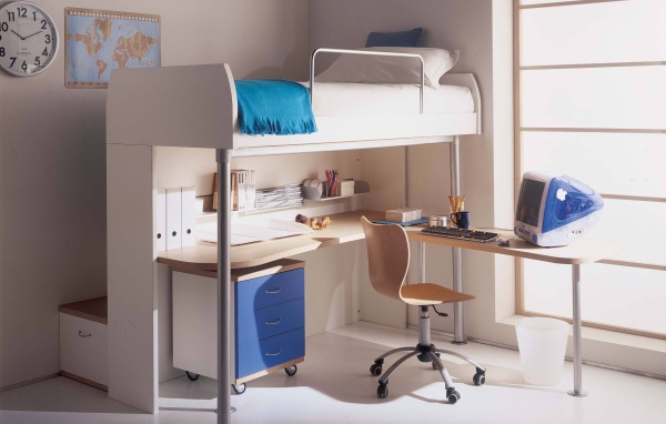 Компактная детская комната