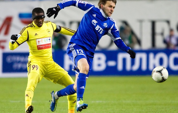 Владимир Гранат защитник московского Динамо в атаке