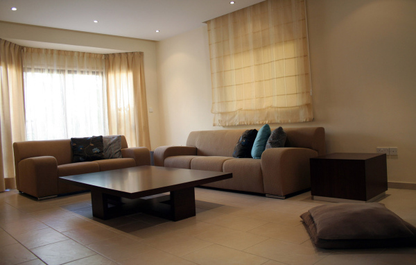 Приглушенный свет в гостиной